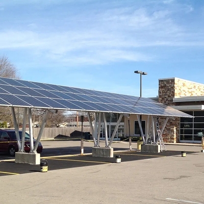Structure du système photovoltaïque Panneau solaire en aluminium Support de carport avec finition en argent naturel