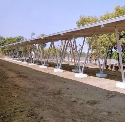 Structure du système photovoltaïque Panneau solaire en aluminium Support de carport avec finition en argent naturel