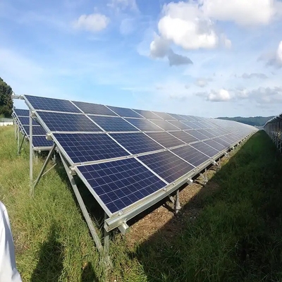 Montage en argent naturel pour l'installation de panneaux solaires préassemblés et personnalisés