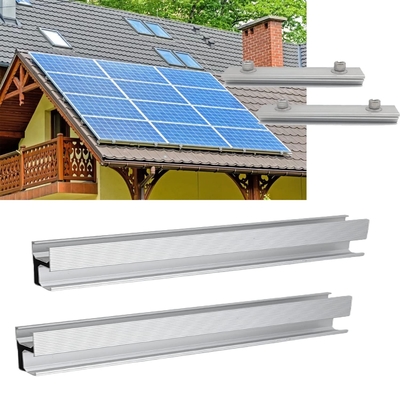 Installation de panneaux solaires photovoltaïques robustes et sans tracas avec des kits de rails en aluminium anodisé